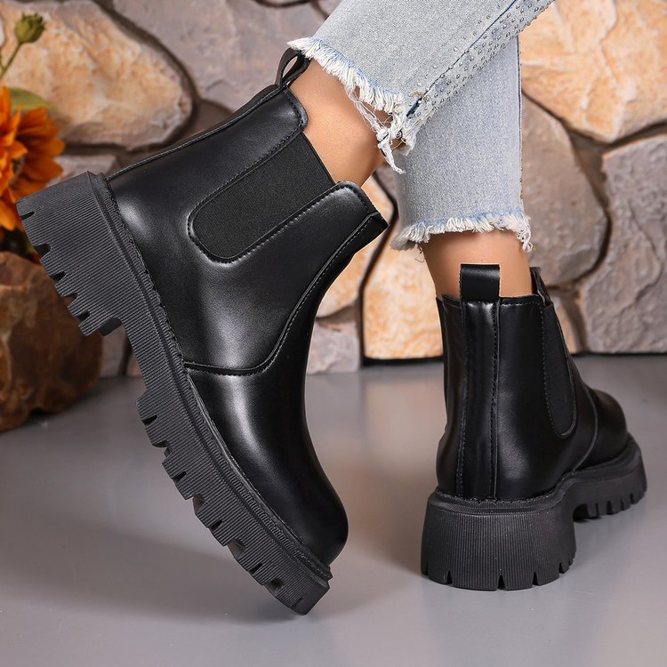 Street Fashion Winter 2025 - Zapatos de mujer 2025, botas cortas